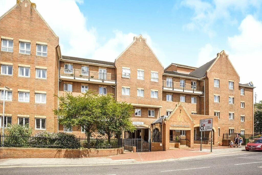 Main image of property: High Street, Chatham, Kent, ME4