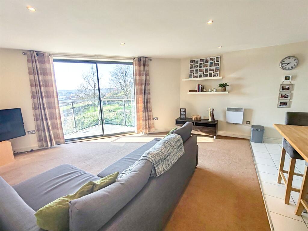 Main image of property: The Eye, Barrier Road, Chatham, Kent, ME4