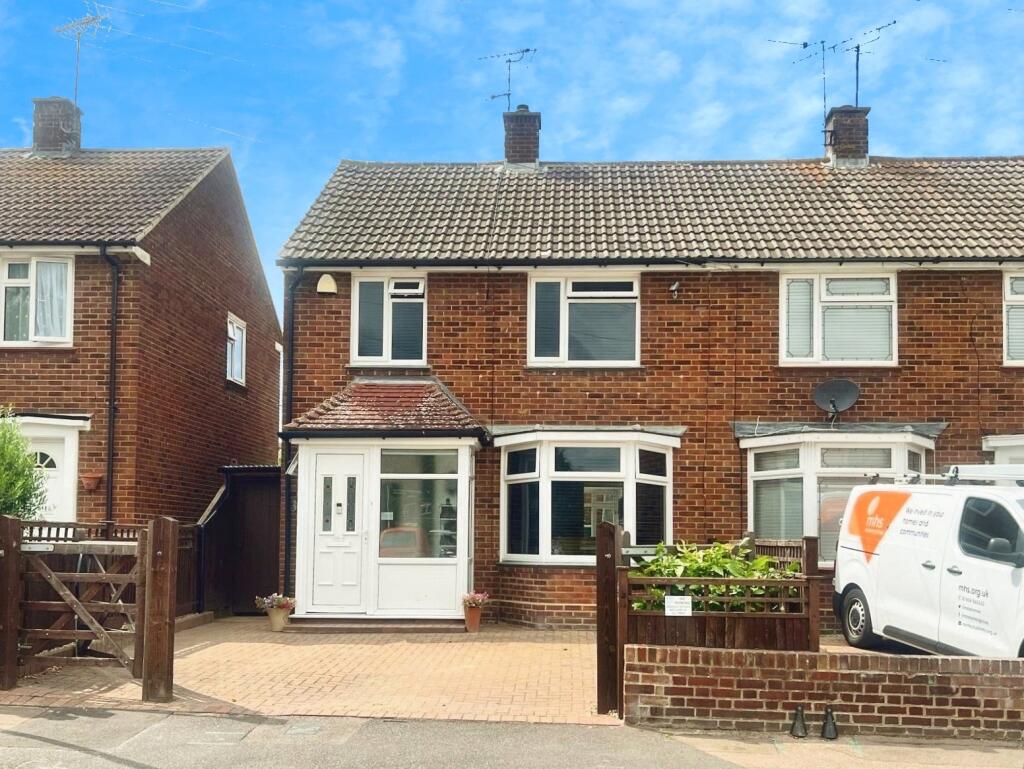Main image of property: Taswell Road, Rainham, Gillingham, Kent, ME8