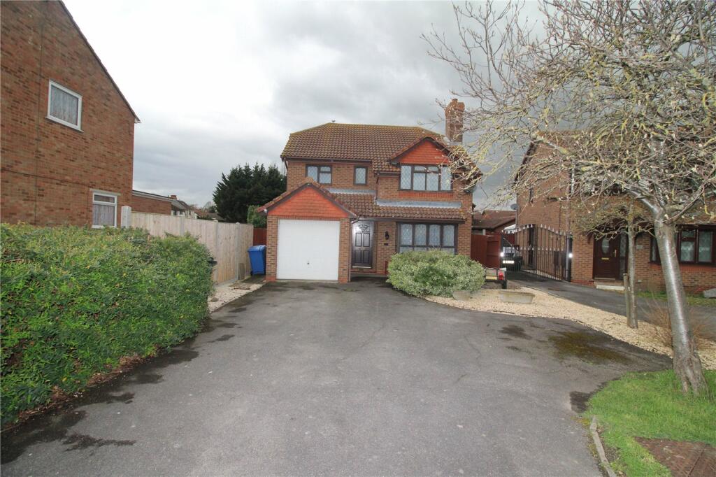 4 bedroom detached house for sale in St. Marys Row, Scrapsgate Road