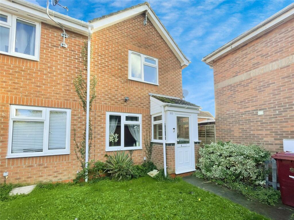 2 bedroom end of terrace house for sale in Churchwood Drive, Tangmere