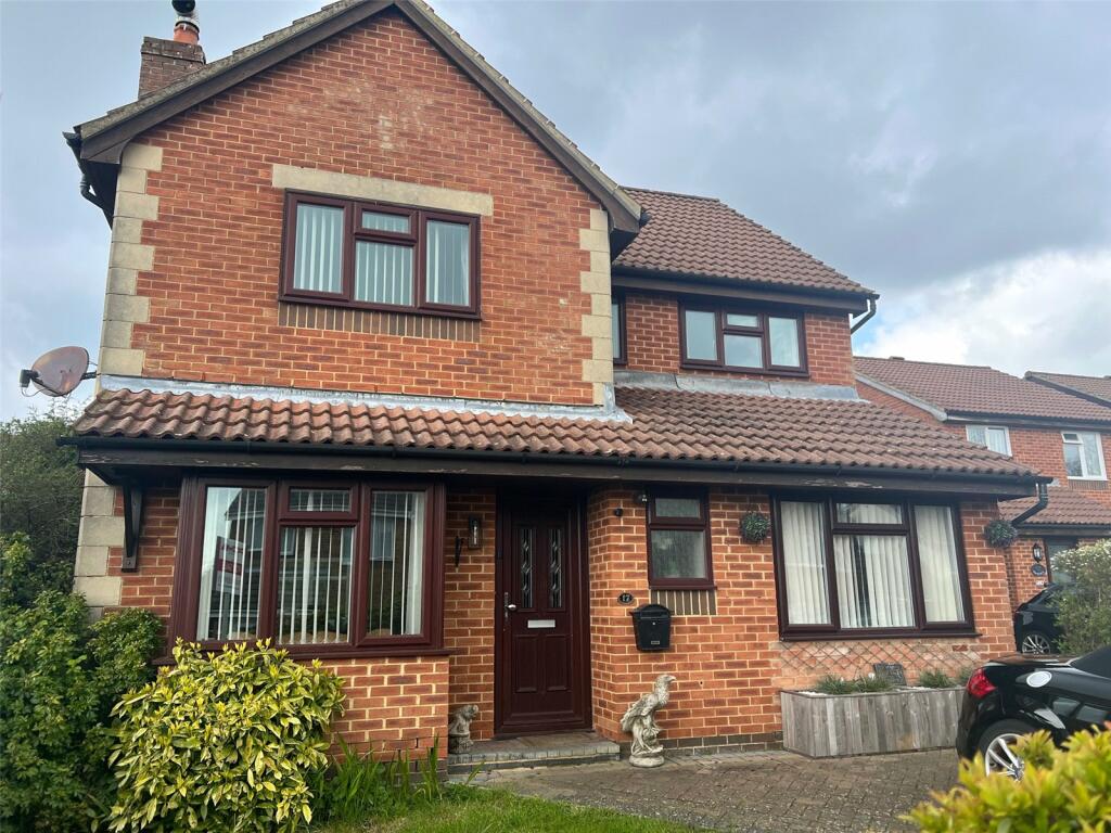 5 bedroom detached house for sale in Chalvington Drive, St. Leonardson