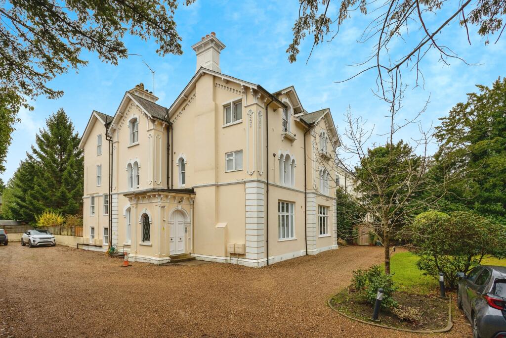 1 bedroom flat for sale in Broadwater Down, Tunbridge Wells, Kent, TN2