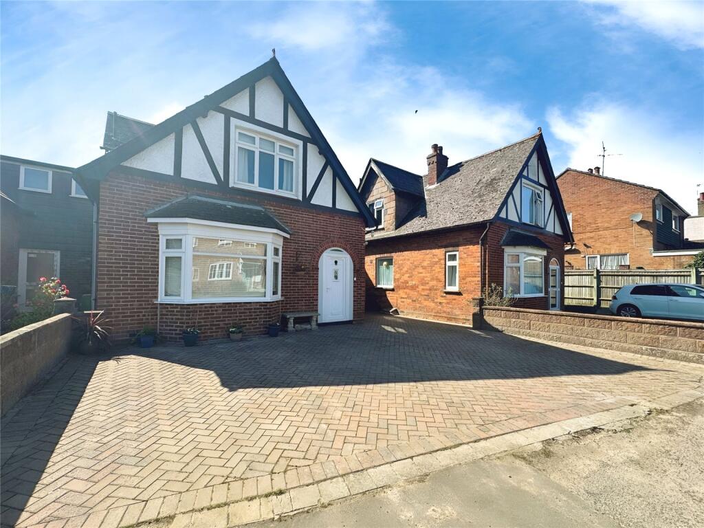 Main image of property: Henwood Green Road, Pembury, Tunbridge Wells, Kent, TN2