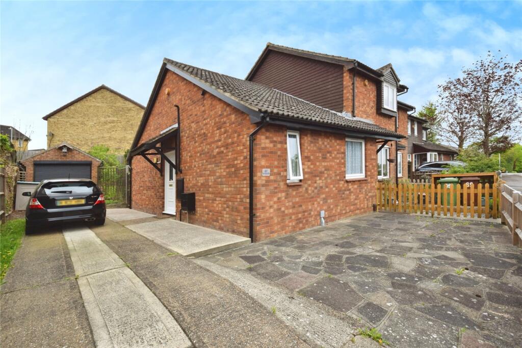 Main image of property: Oakwood Rise, Tunbridge Wells, Kent, TN2