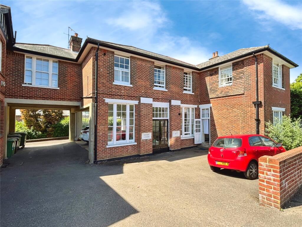 Main image of property: Cambridge Gardens, Tunbridge Wells, Kent, TN2
