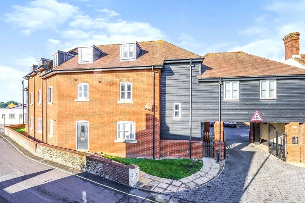 Main image of property: Brockhampton Lane, Havant, Hampshire, PO9