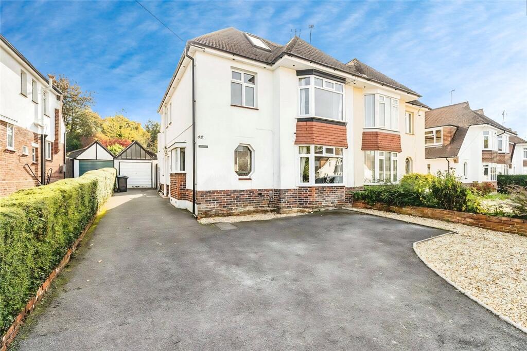 Main image of property: The Dale, Waterlooville, Hampshire, PO7