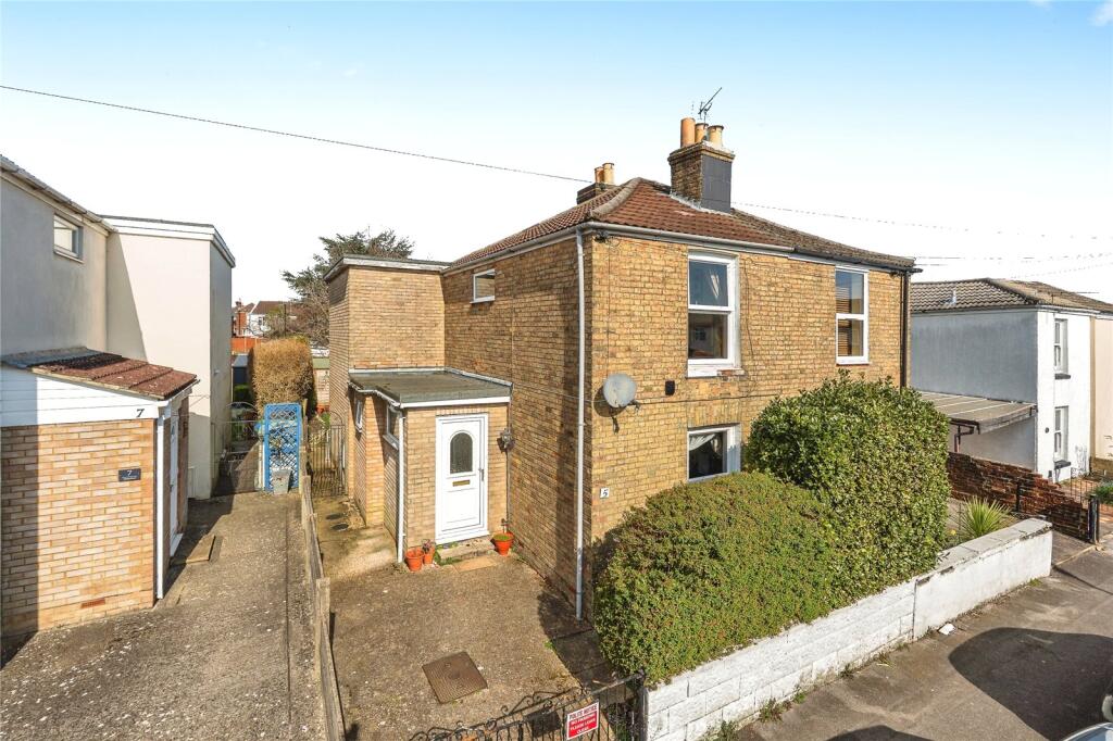 Main image of property: Albany Road, Southampton, Hampshire, SO15