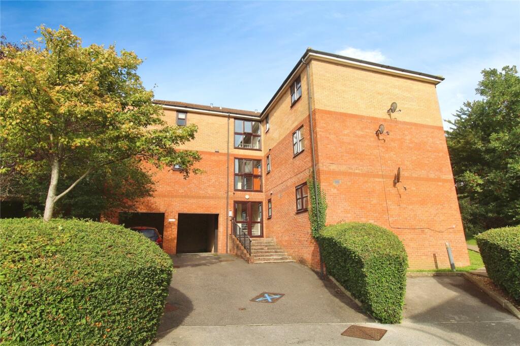 Main image of property: Bracklesham Close, Southampton, Hampshire, SO19