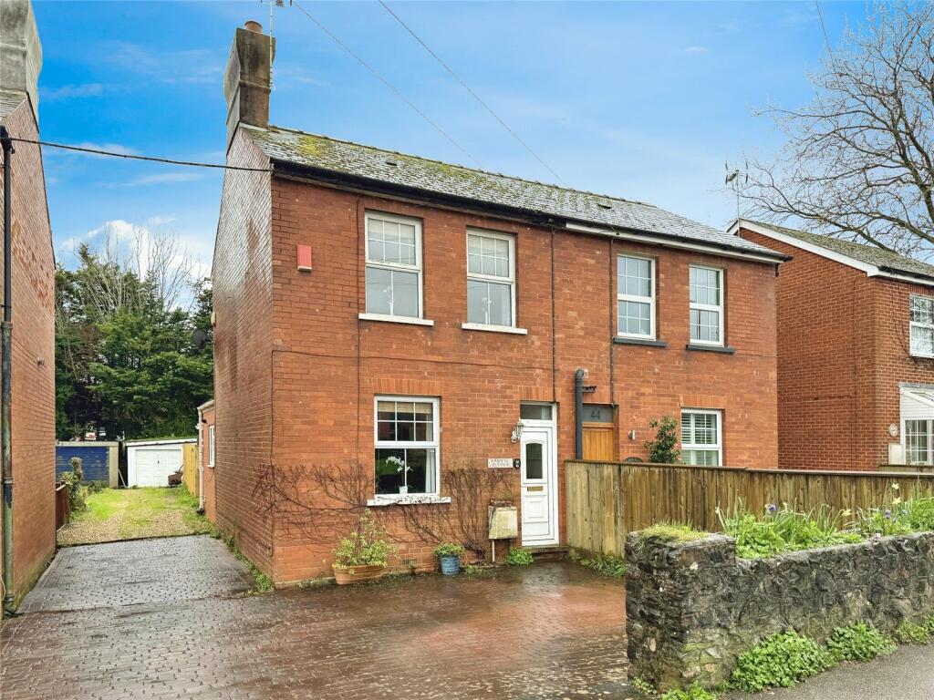 2 bedroom semidetached house for sale in Littleham Road, Exmouth