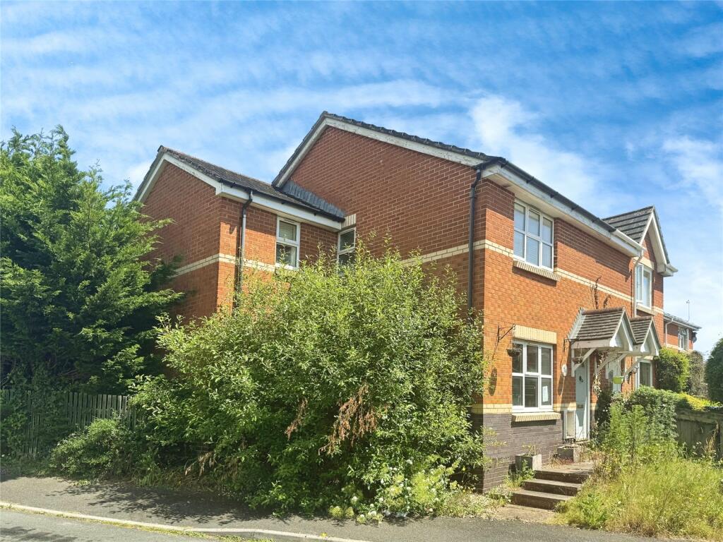 4 bedroom semidetached house for sale in Byron Way, Exmouth, Devon, EX8