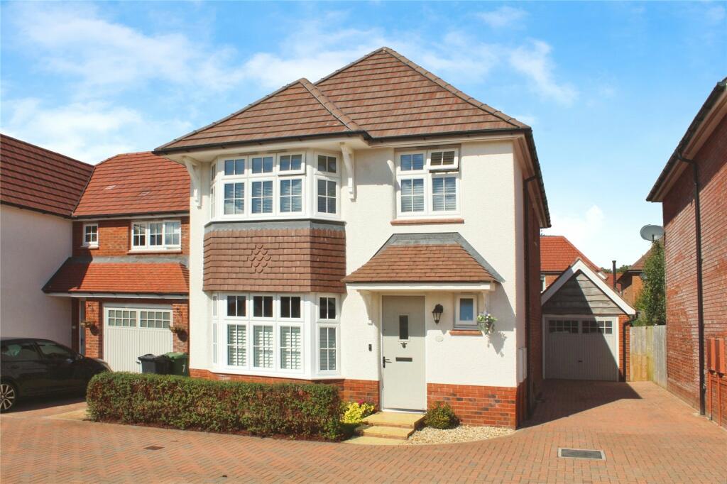 Main image of property: Kestrel Close, Kingsteignton, Newton Abbot, Devon, TQ12