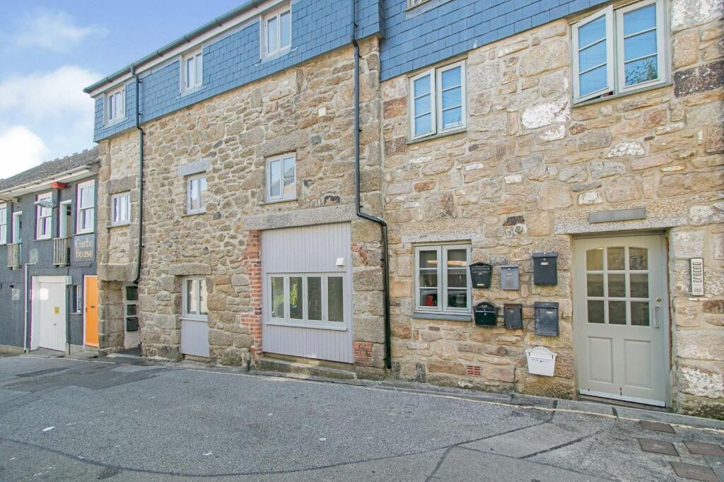 2 bedroom flat for sale in Bread Street, Penzance, Cornwall, TR18