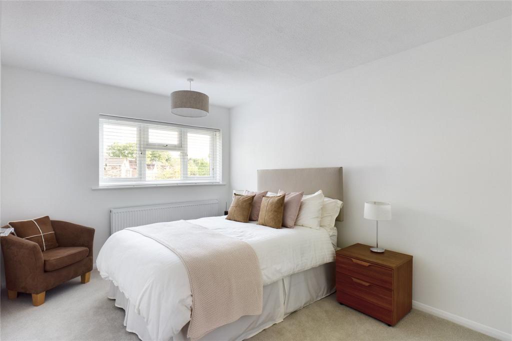 3 bedroom detached house for sale in Grimsdyke Road, Hatch End