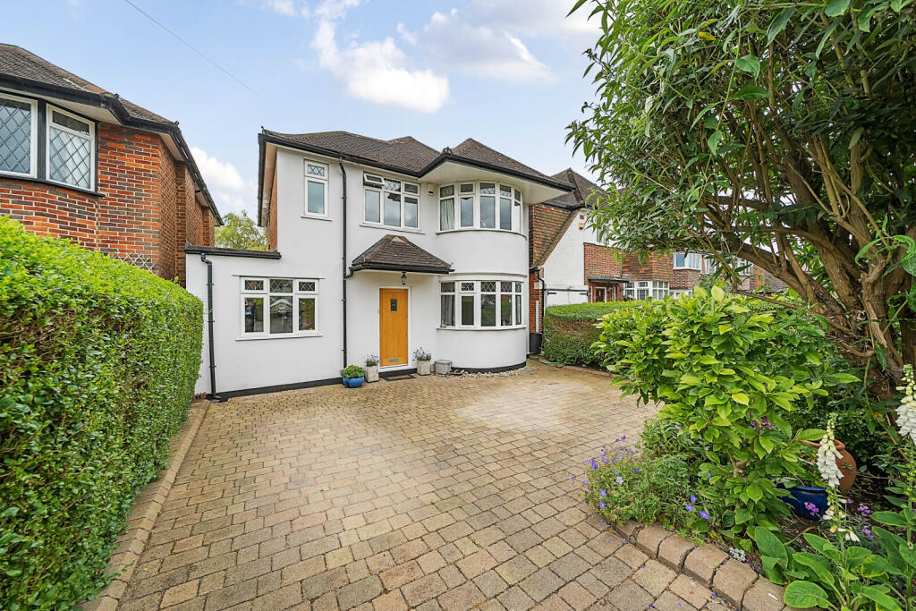 3 bedroom detached house for sale in The Chase, Pinner, Pinner, HA5
