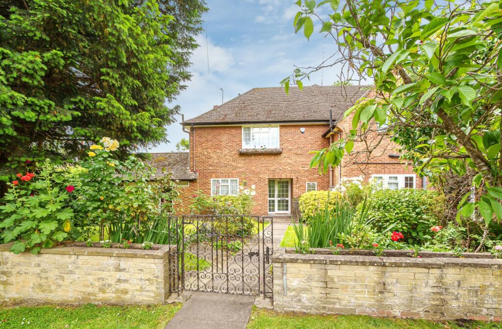 2 bedroom semidetached house for sale in Paines Lane, Pinner, HA5