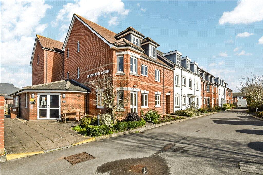 Simple Apartments On Alma Road with Modern Garage