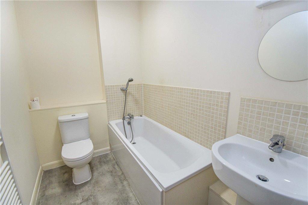 2 bedroom apartment for sale in Broadwater Road, Romsey, Hampshire, SO51