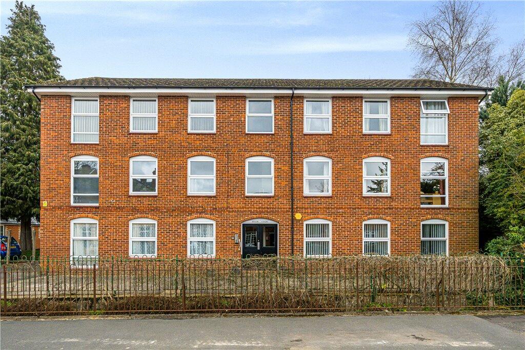 2 bedroom apartment for sale in Middlebridge Street, Romsey, Hampshire