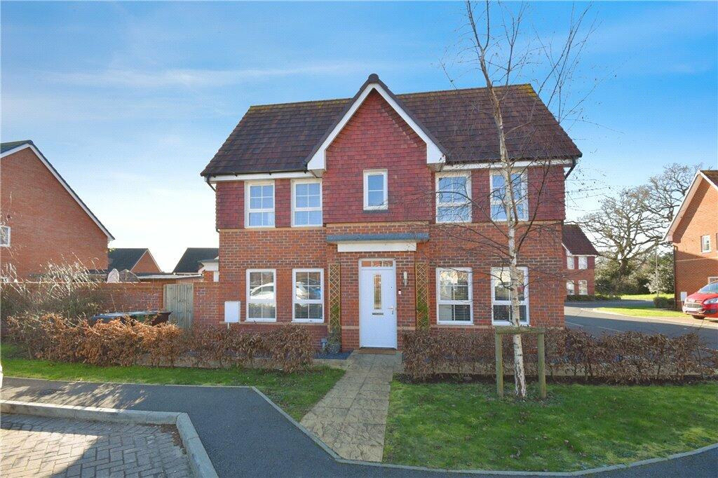 3 bedroom detached house for sale in Doris Bunting Road, Ampfield
