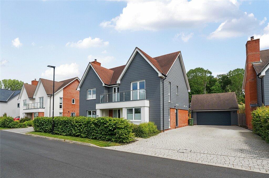 5 Bedroom Detached House For Sale In Oxlease Meadows, Romsey, Hampshire ...