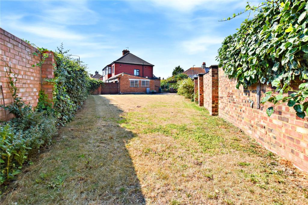 3 bedroom semidetached house for sale in Long Lane, Bexleyheath, Kent, DA7