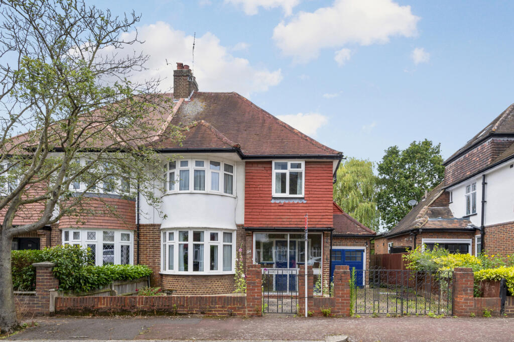 3 bedroom semidetached house for sale in Holland Avenue, West