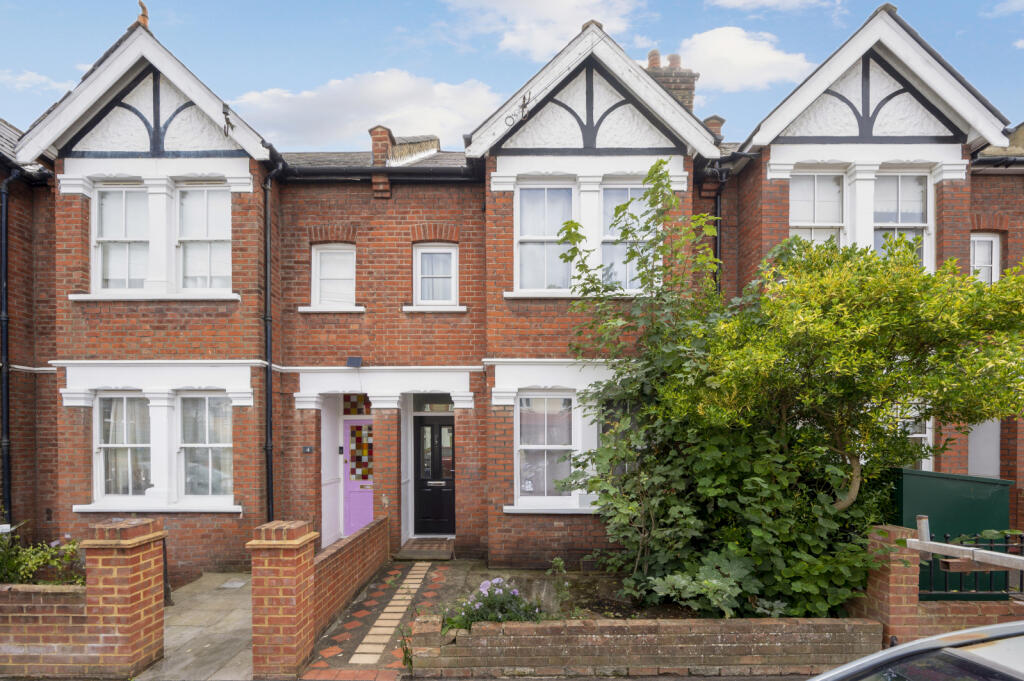 Main image of property: Beaconsfield Road, New Malden, KT3