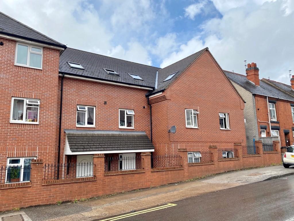 2 bedroom flat for sale in Heath End Road, Stockingford, Nuneaton, CV10