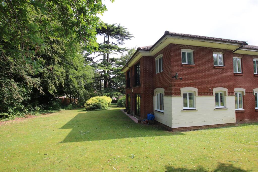 Main image of property: HAWKS HILL COURT, LEATHERHEAD, KT22