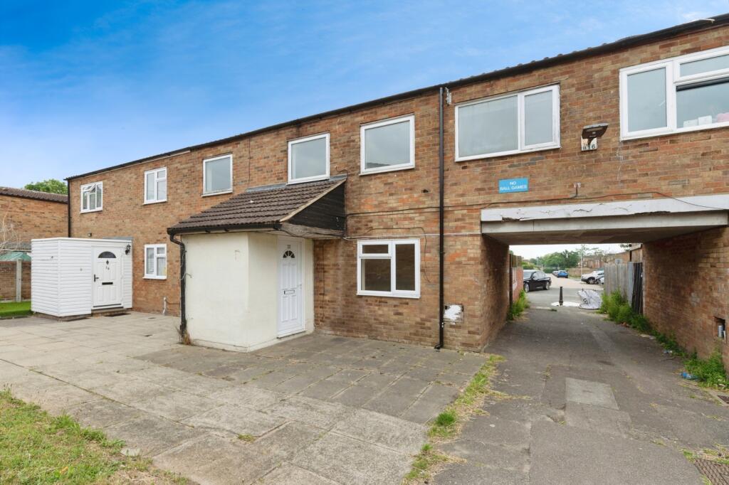 Main image of property: Elm Green, Basildon, Essex, SS13
