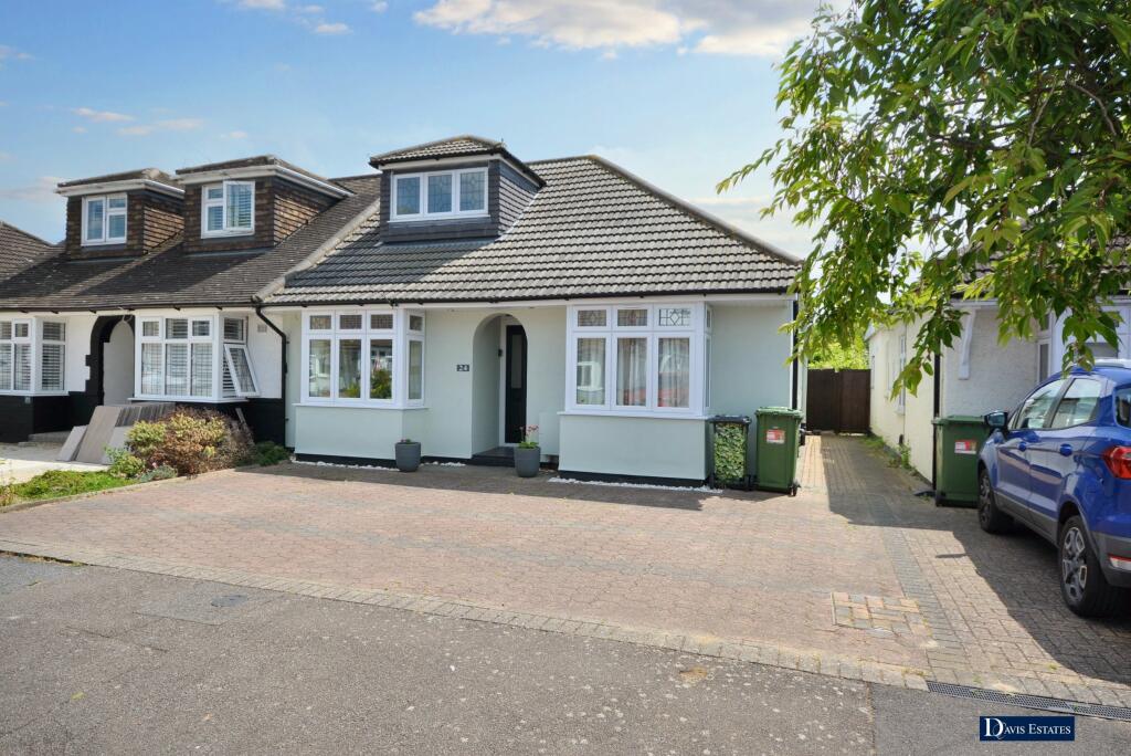 Main image of property: Oak Glen, Ardleigh Green, Hornchurch, RM11