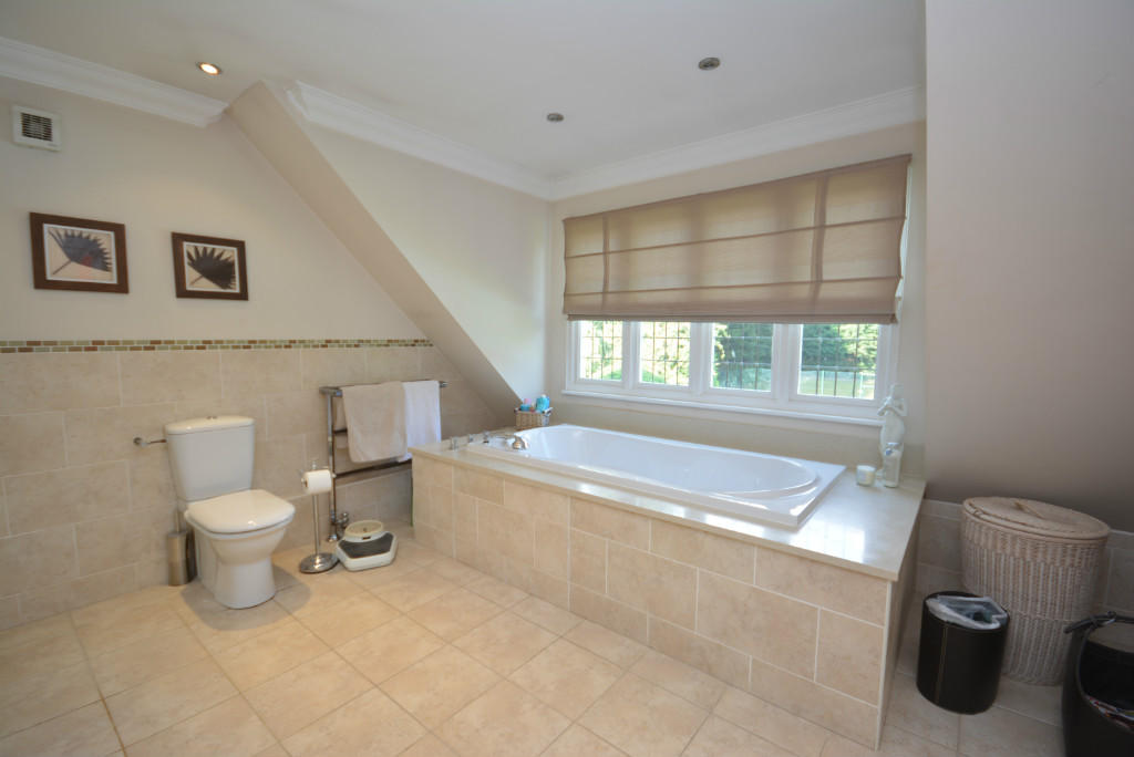 7 bedroom detached house for sale in Nelmes Way, Emerson Park
