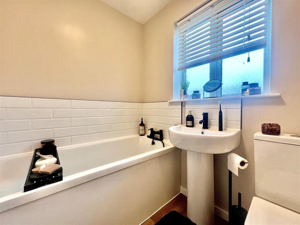 Additional property image - Detached Family Home in Desirable Location