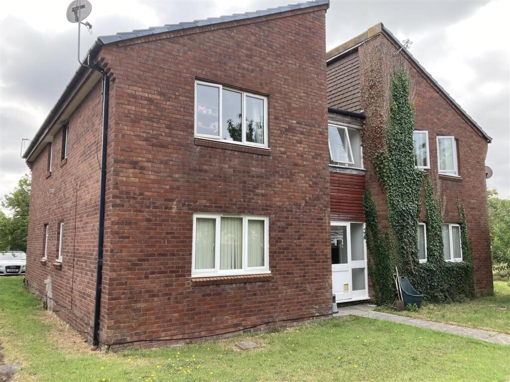 Main image of property: Stonebridge, Clevedon