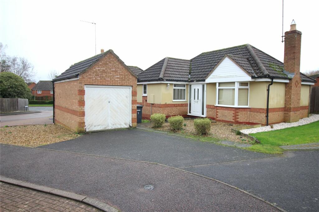 2 bedroom bungalow for sale in Hillary Close, DAVENTRY