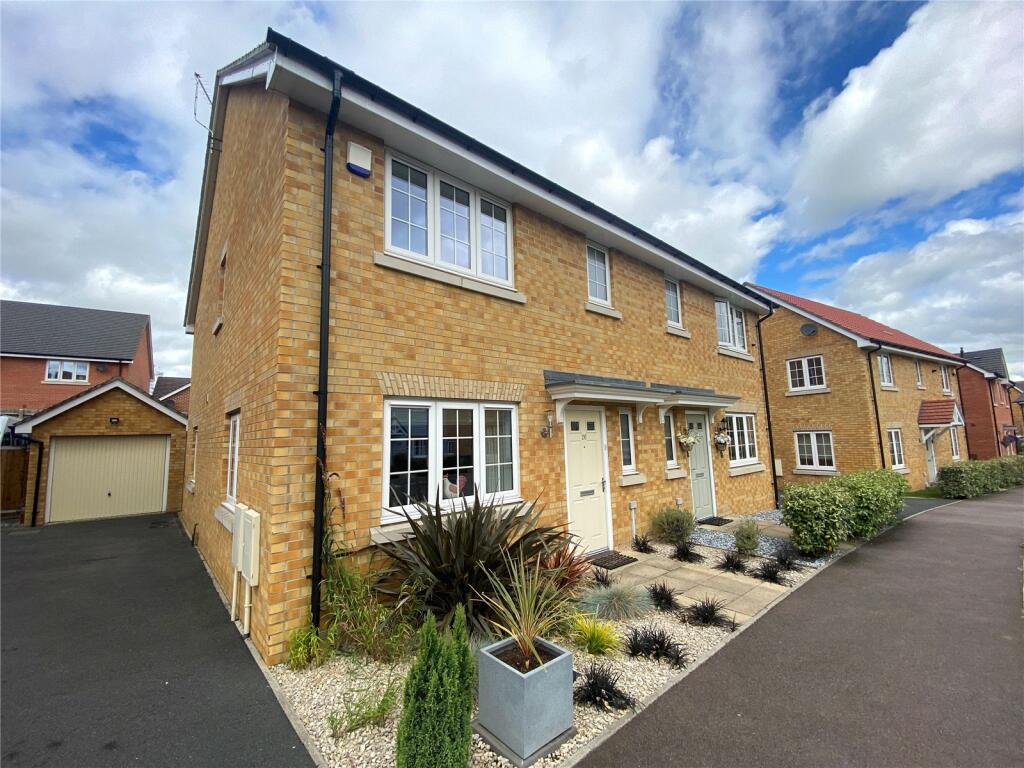3 bedroom semidetached house for sale in Deerhurst Road, Monksmoor