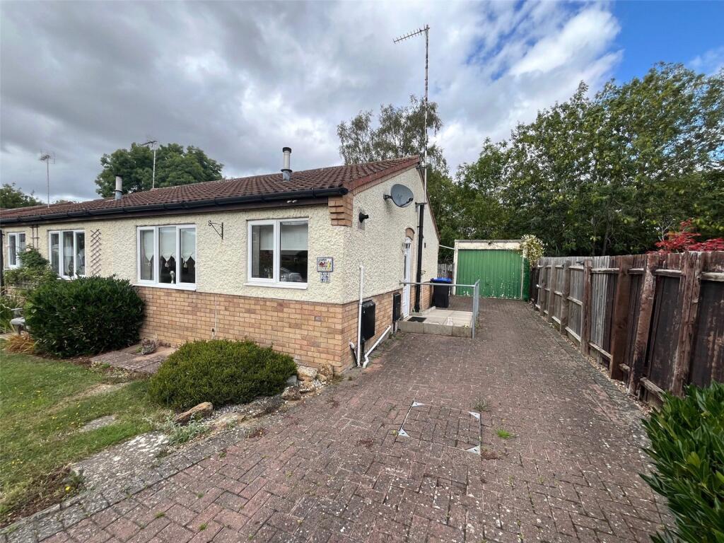 Main image of property: Exeter Close, DAVENTRY, Northamptonshire, NN11