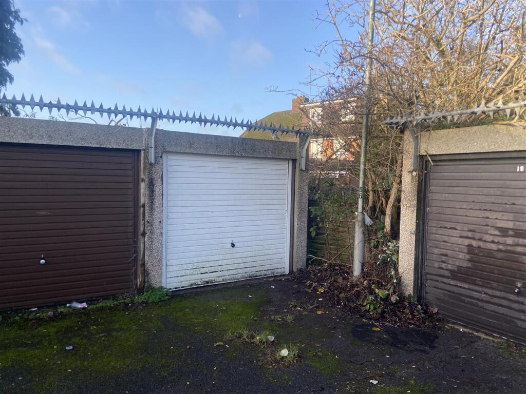 Main image of property: Loddon Road, Bourne End
