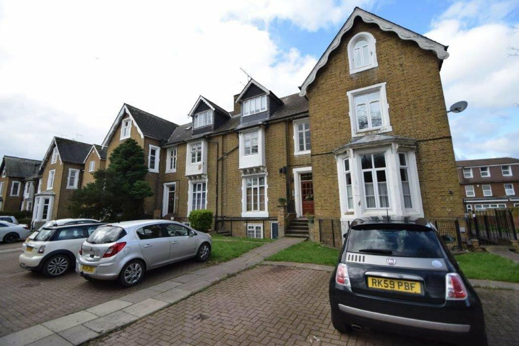 1 bedroom apartment for sale in Upton Park, Slough, Berkshire, SL1