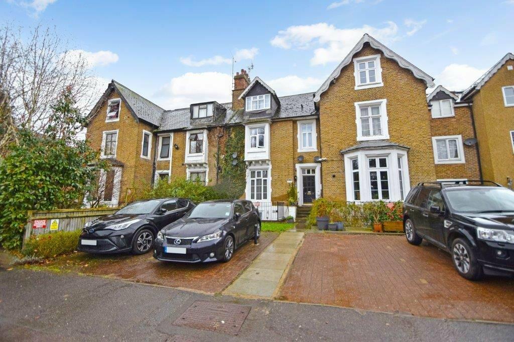 1 bedroom apartment for sale in Upton Park, Slough, SL1