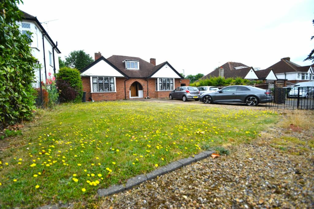 Main image of property: Shaggy Calf Lane, Slough, Berkshire, SL2