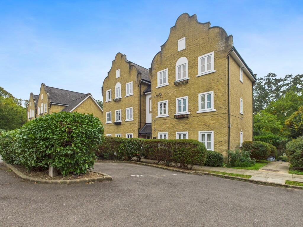 Main image of property: Upton Park, Slough, Berkshire, SL1