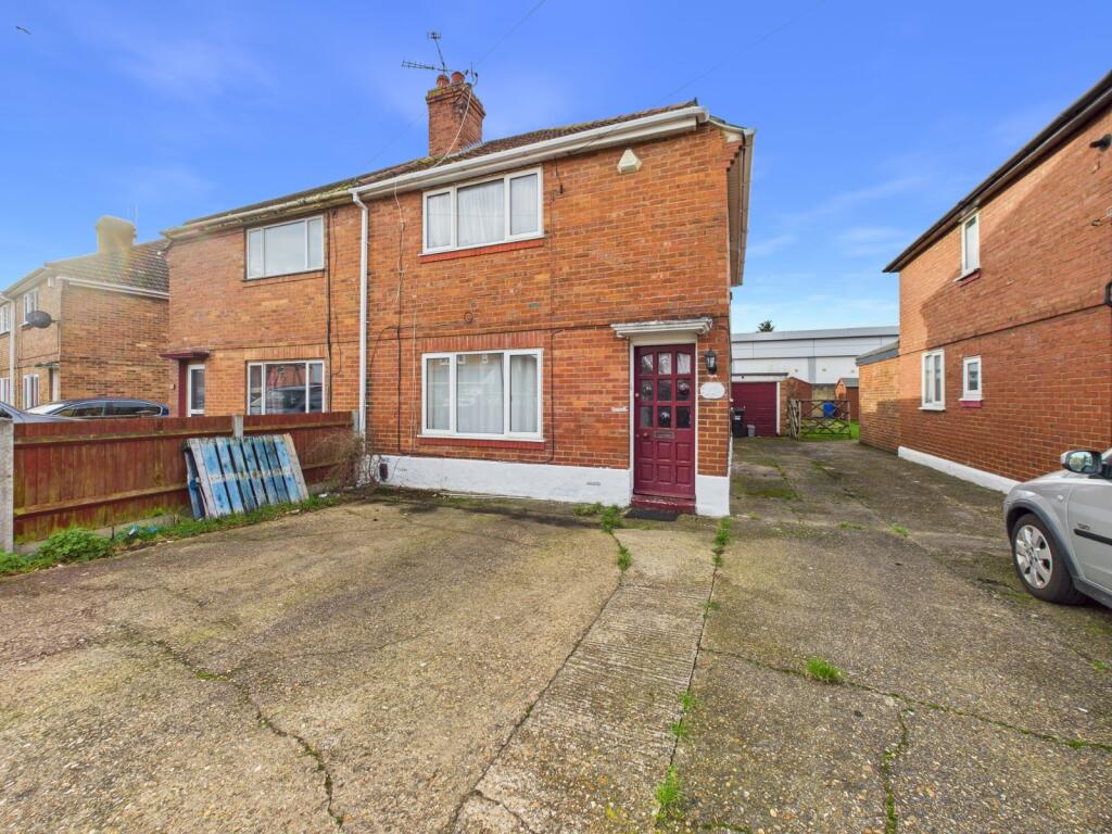 Main image of property: Salisbury Avenue, Slough, Berkshire, SL2