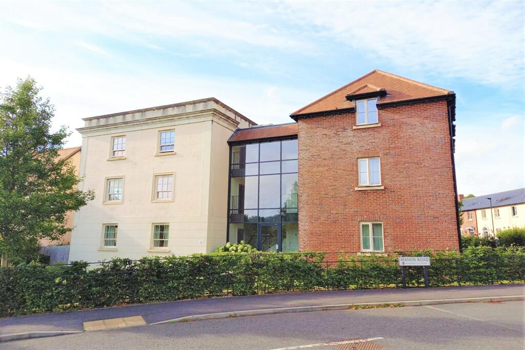 1 bedroom flat for sale in Winchester Village, SO22