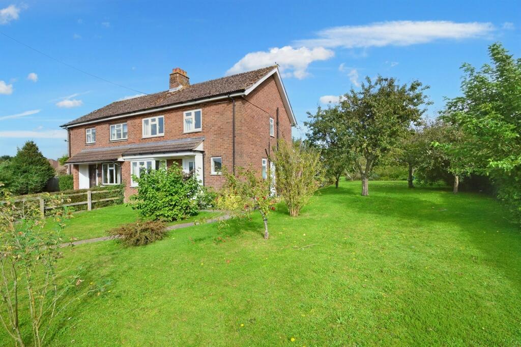 3 bedroom semidetached house for sale in Up Somborne, SO20