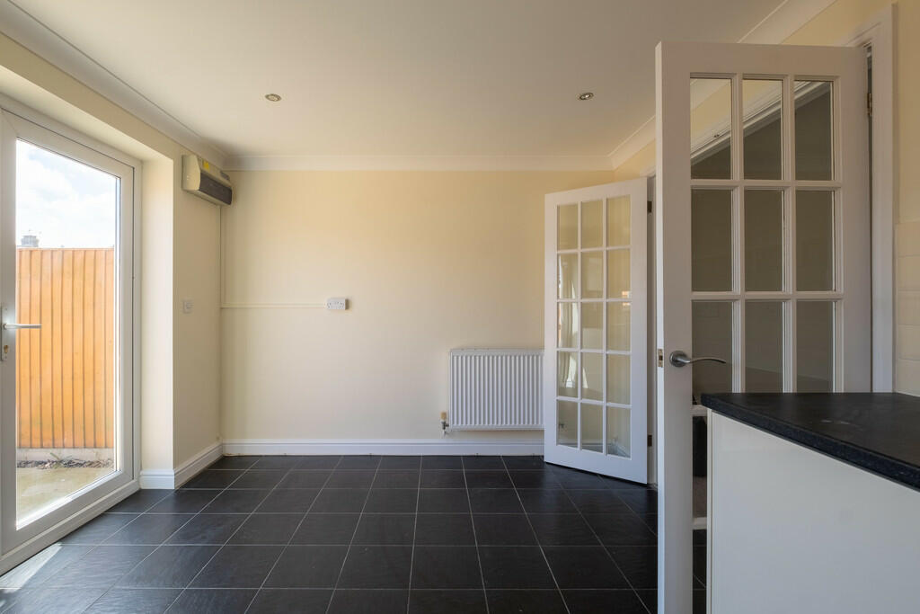 4 bedroom town house for sale in Appleyard Mews, CaisterOnSea, NR30