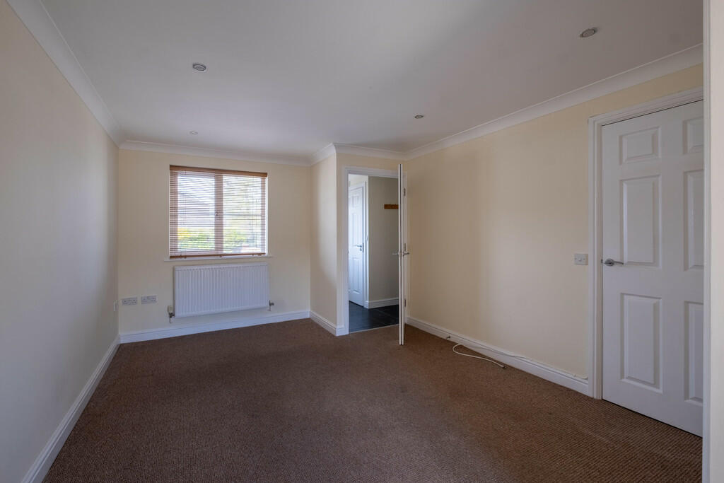 4 bedroom town house for sale in Appleyard Mews, CaisterOnSea, NR30