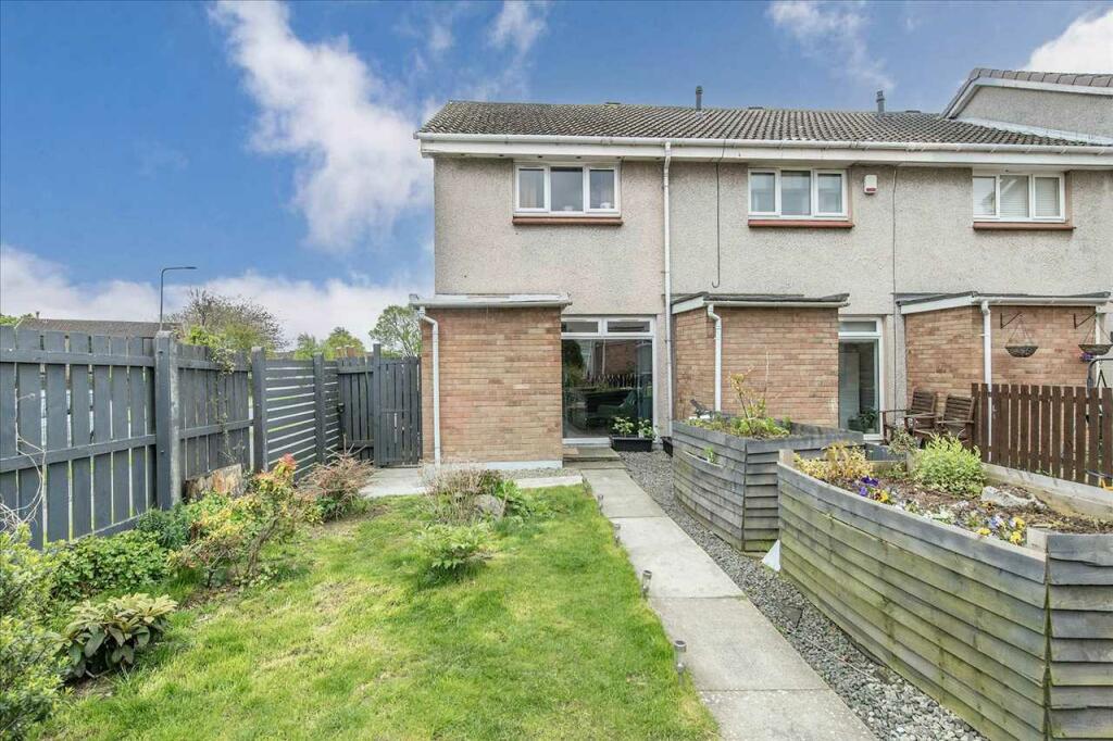 2 bedroom end of terrace house for sale in Moray Park, Dalgety Bay, KY11